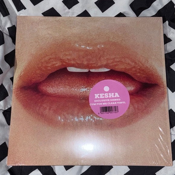 Kesha Cum for Me Clear Signed Vinyl - Picture 3 of 3